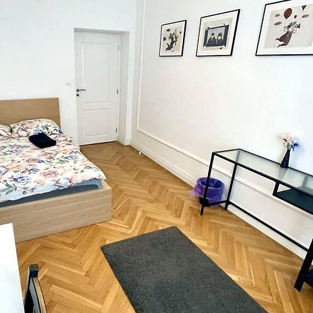 Fantastic Waw - Kp69 Room D Warszawa Eksteriør billede